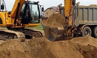 Выкопать яму экскаватором в Светлограде от 915 руб. - 2Землекопа-Свт